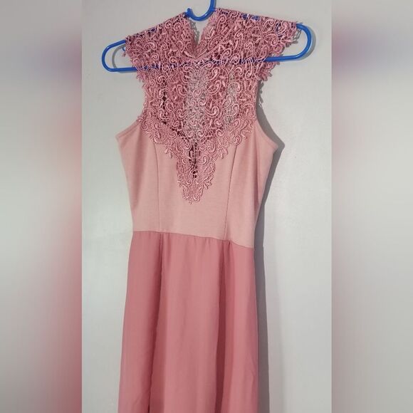 Solemio size small pink lace high neck maxi dress with open back bowtie - Picture 2 of 5